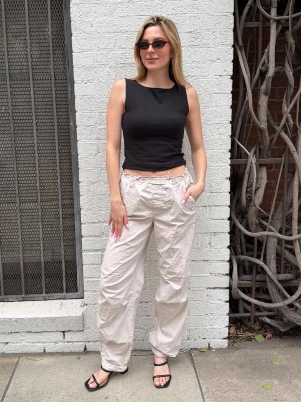 SO goods for life cream jogger cargo pants sz M #outdoors #hiking #utility #y2k